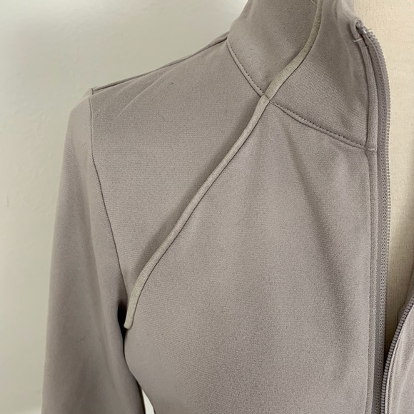 💢SOLD💢 North Face Grey Zip Up - Picture 4 of 7